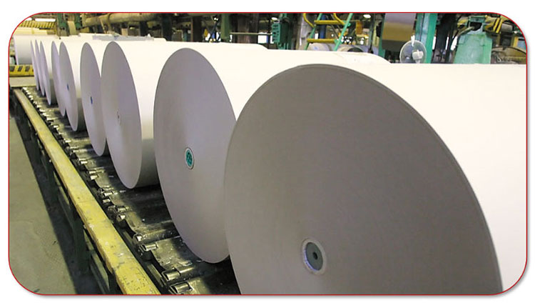 Papier en karton krijgen een nieuw leven in de papierfabriek