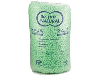 Les chips de rembourrage Flopak Natural emballées dans un sac pour créer des packagings écologiques